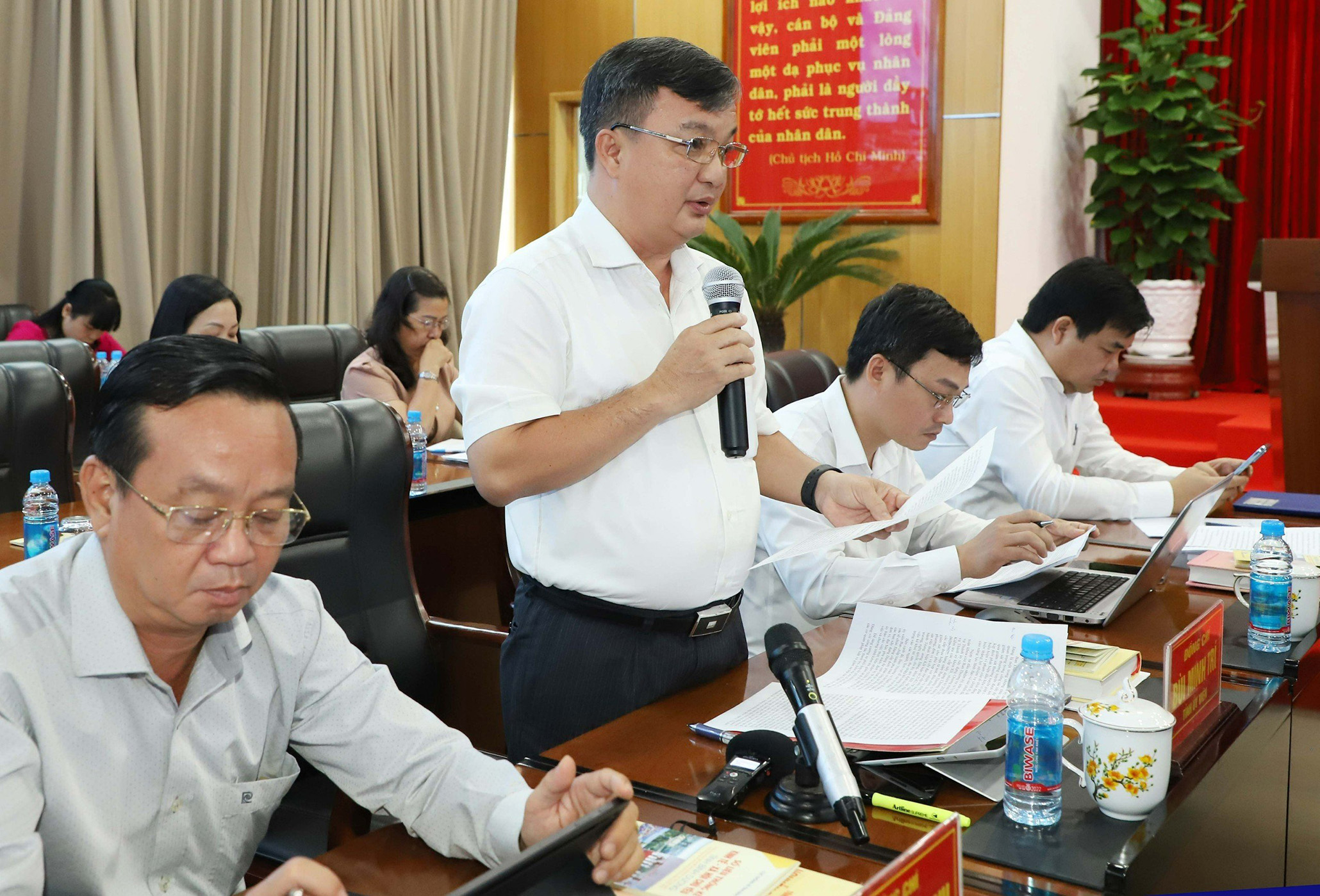 Đồng chí Trương Thị Bích Hạnh - Trưởng Ban Tuyên giáo Tỉnh ủy Bình Dương phát biểu tại Hội nghị.